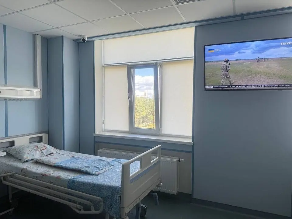 Відділення терапії та діалізу — палата